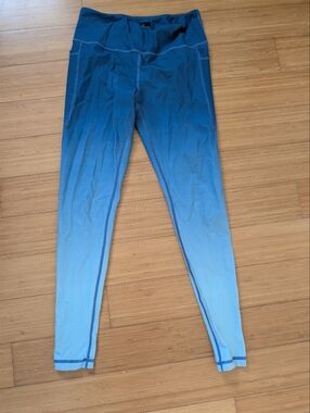 Blue Ombre Athletic Leggings - Full Length - Small